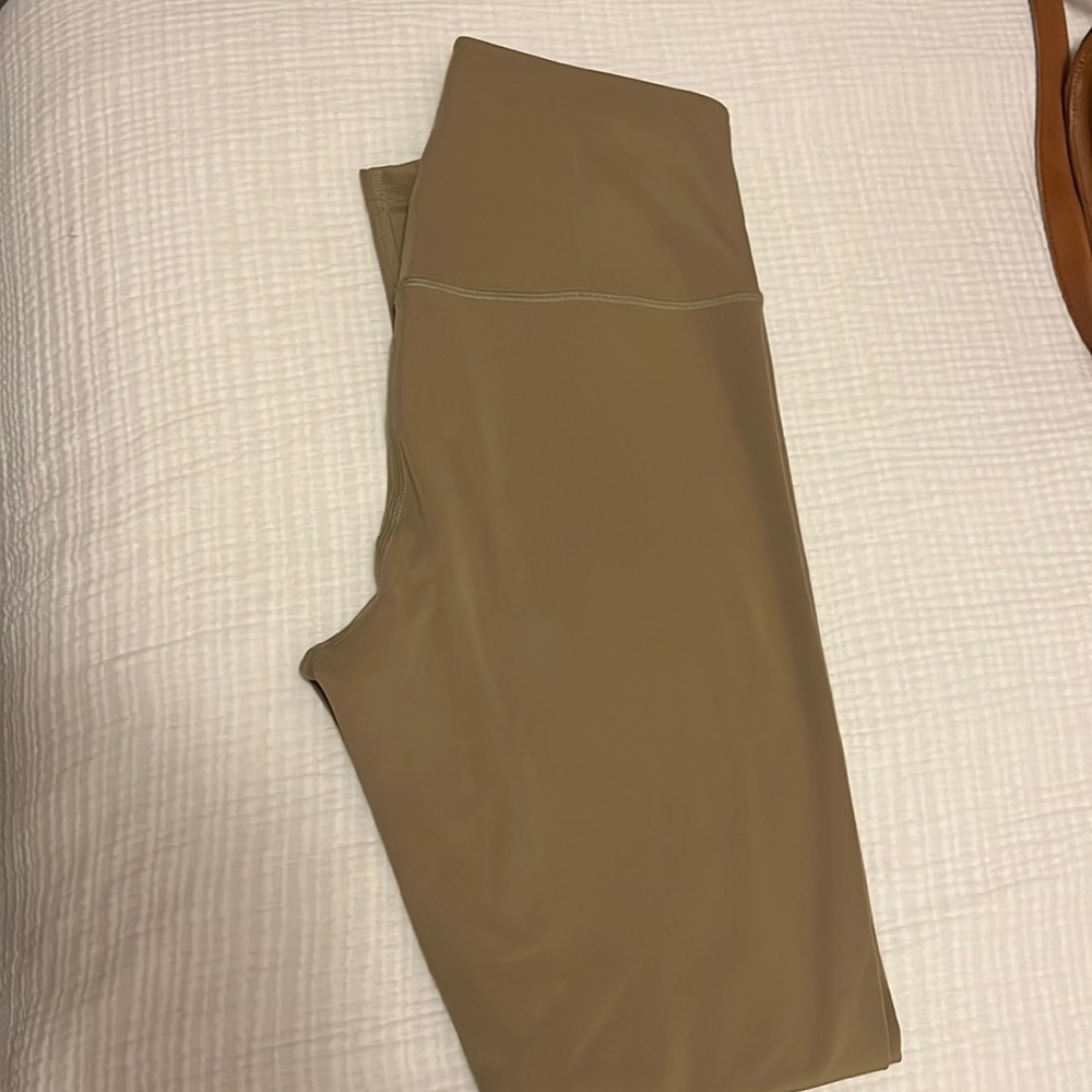 Girlfriend collective leggings